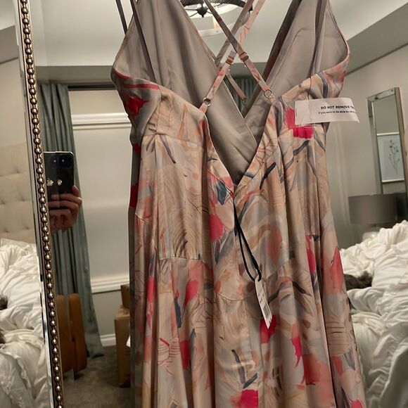 NWT 495.00 Fame and Partners The Primavera Dress Satin Size 8 - Picture 7 of 7